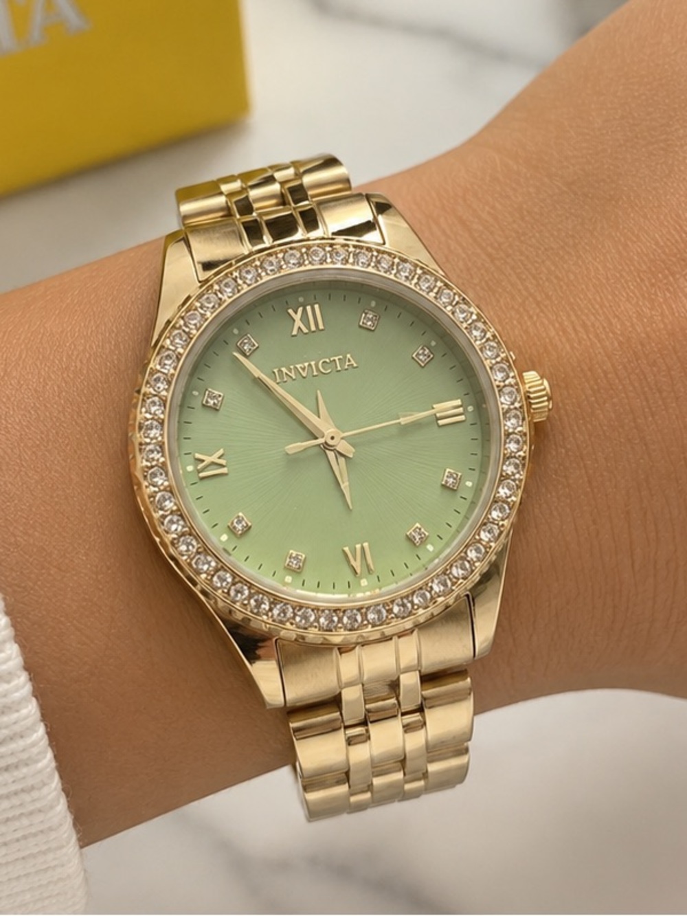 Invicta Wildflower Women’s Watch 69230 – 33mm Gold Tone matcha green crystals